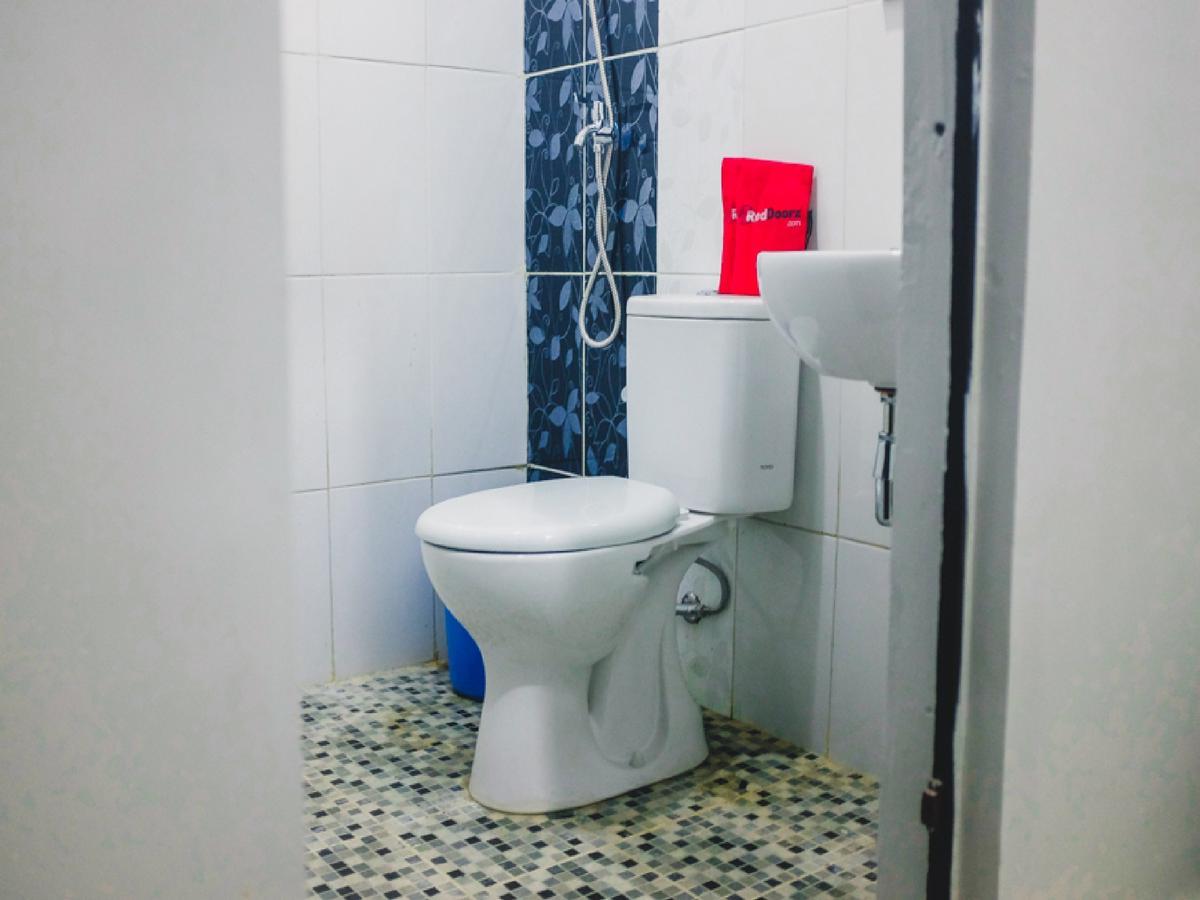 Reddoorz Plus @ Helvetia Medan Eksteriør bilde